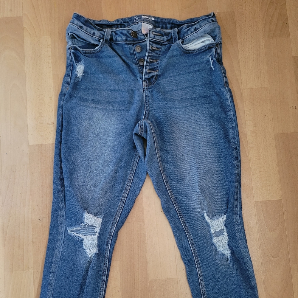 No Boundaries High Rise Skinny Jeans size 13